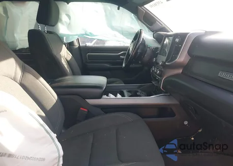 2019 Ram 1500 Big Horn/Lone Star 4X4 6'4 Box z USA, uszkodzony, nr VIN 1C6SRFBT9KN646059